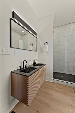 652 Wayne Street, Cincinnati, OH 45206