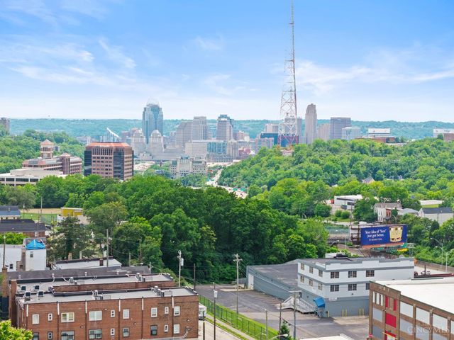 652 Wayne Street, Cincinnati, OH 45206