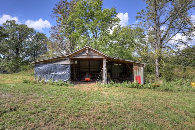 15084 Mm Highway, Neosho, MO 64850