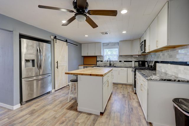 15084 Mm Highway, Neosho, MO 64850