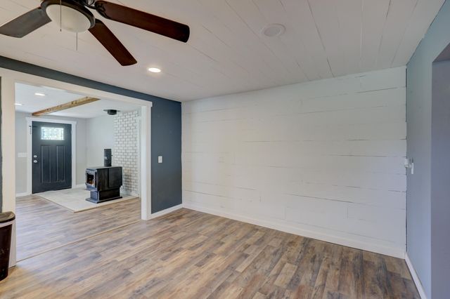 15084 Mm Highway, Neosho, MO 64850