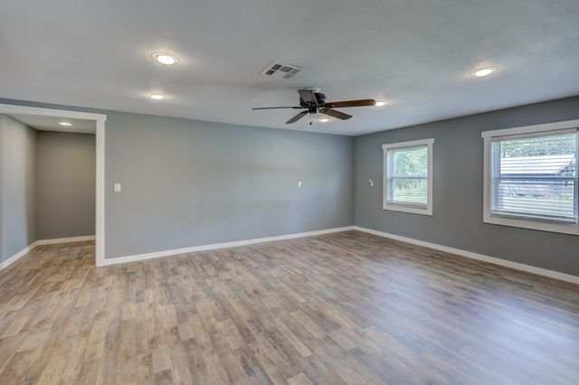 15084 Mm Highway, Neosho, MO 64850