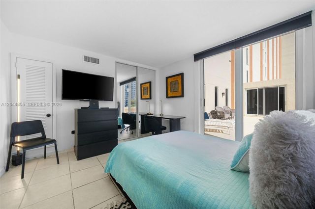 801 S Ocean Dr 207, Hollywood, FL 33019