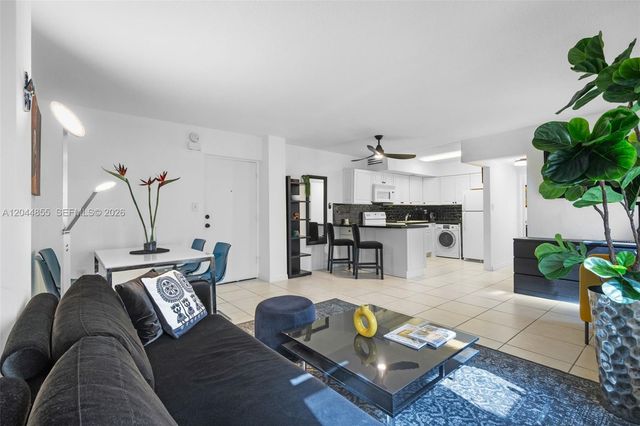 801 S Ocean Dr 207, Hollywood, FL 33019