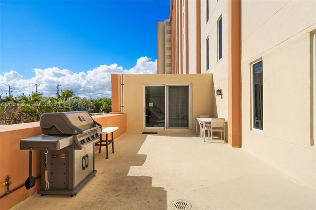 801 S Ocean Dr 207, Hollywood, FL 33019