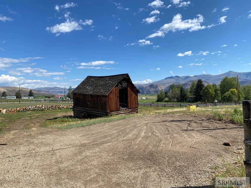 Image 30 of property listing at 2651 Challis Creek Road, Challis, ID 83226