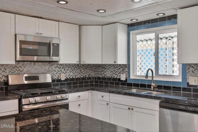 5540 W 5th 111, Oxnard, CA 93035