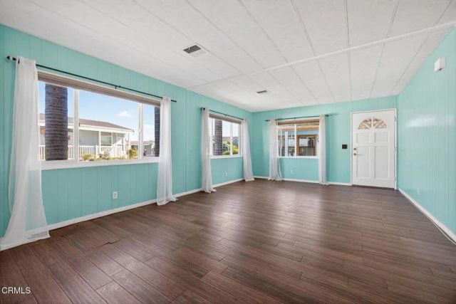 5540 W 5th 111, Oxnard, CA 93035