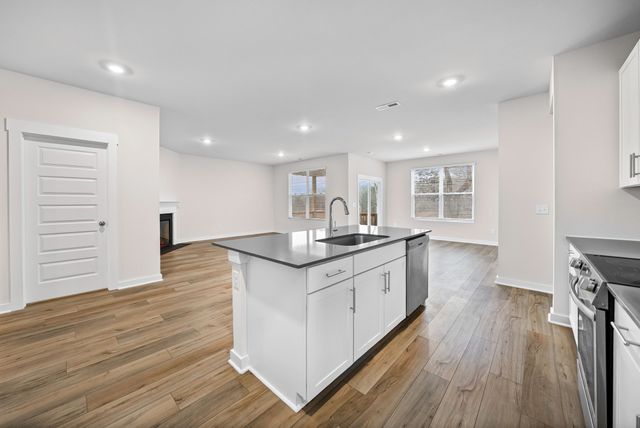 217 Viceroy Dr, Clarksville, TN 37043