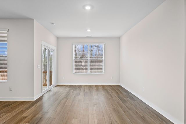 217 Viceroy Dr, Clarksville, TN 37043