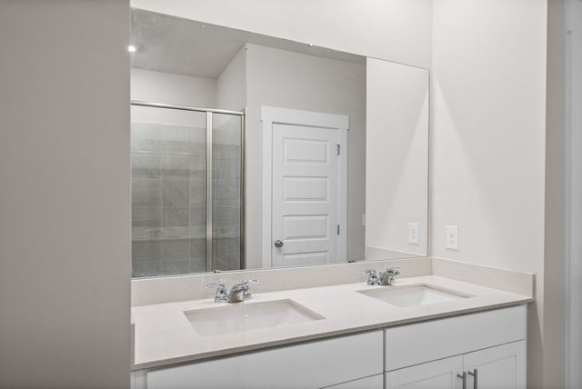 217 Viceroy Dr, Clarksville, TN 37043