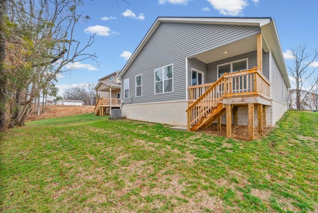 217 Viceroy Dr, Clarksville, TN 37043