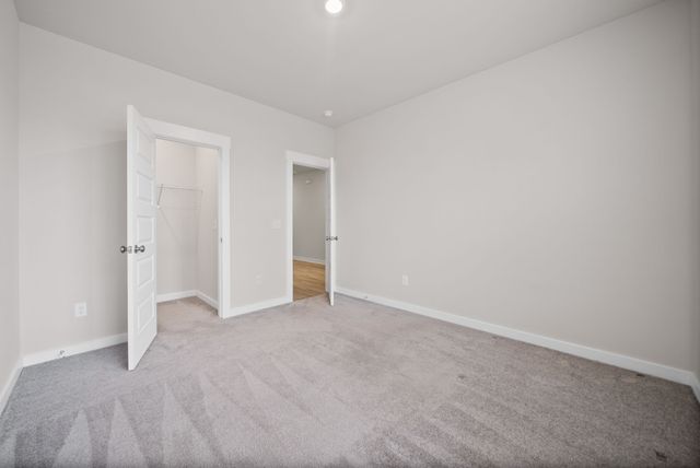 217 Viceroy Dr, Clarksville, TN 37043