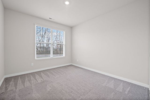 217 Viceroy Dr, Clarksville, TN 37043