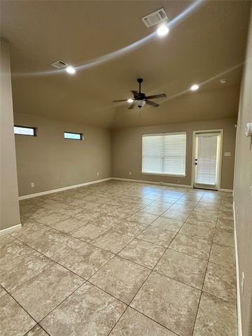 4502 Sapphire Lane, Granbury, TX 76049