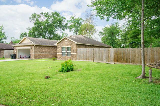 643 N Starboard Street, Crosby, TX 77532