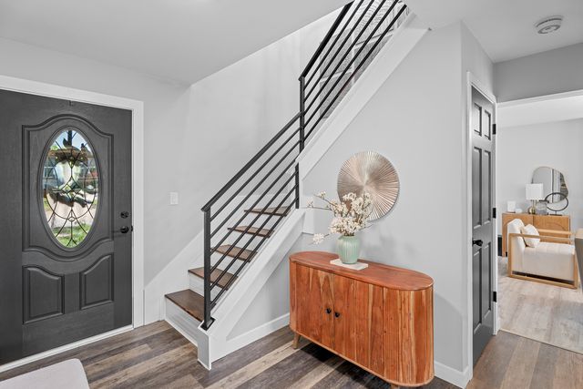 407 N Braintree Drive, Schaumburg, IL 60194