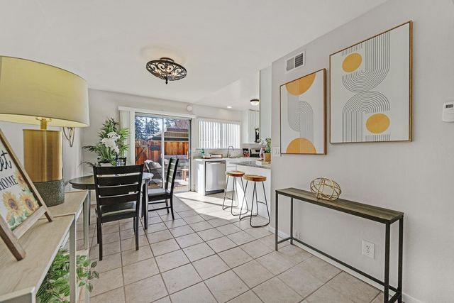 3312 Howard Cmn, Fremont, CA 94536