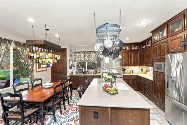 12563 Avocado, Riverside, CA 92503