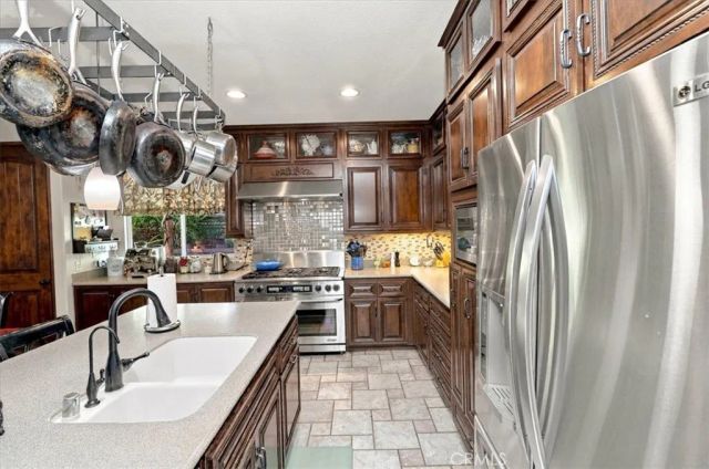 12563 Avocado, Riverside, CA 92503