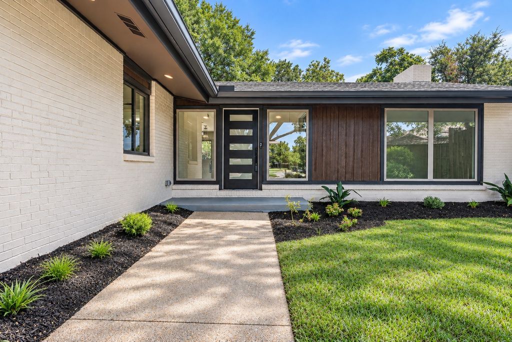 13924 Tanglewood Place, Farmers Branch, TX 75234 — exterior