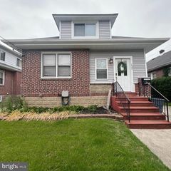 127 DELAWARE AVE, West Collingswood Heights, NJ 08059