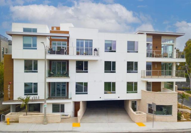 2501 State Street, Carlsbad, CA 92008