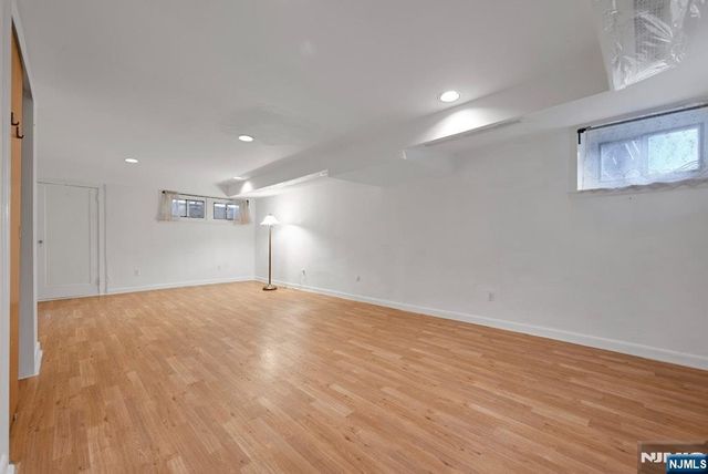 497 Oakdene Avenue, Ridgefield, NJ 07657