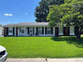 26 Janis Ann Drive, St Peters, MO 63376