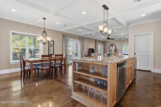 631 2nd Street, Gulfport, MS 39501