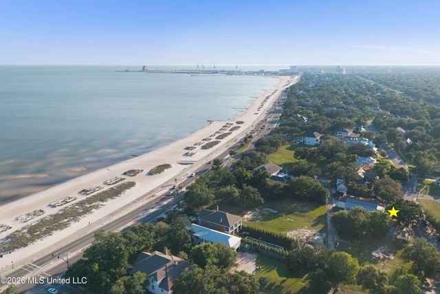 631 2nd Street, Gulfport, MS 39501