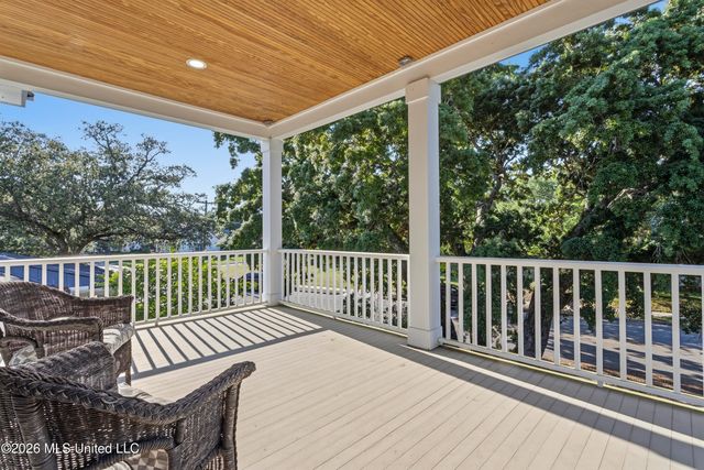 631 2nd Street, Gulfport, MS 39501
