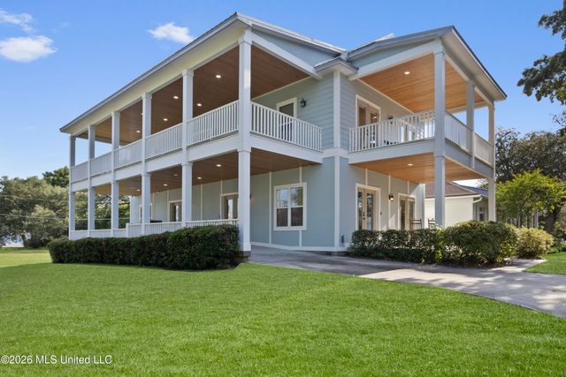 631 2nd Street, Gulfport, MS 39501