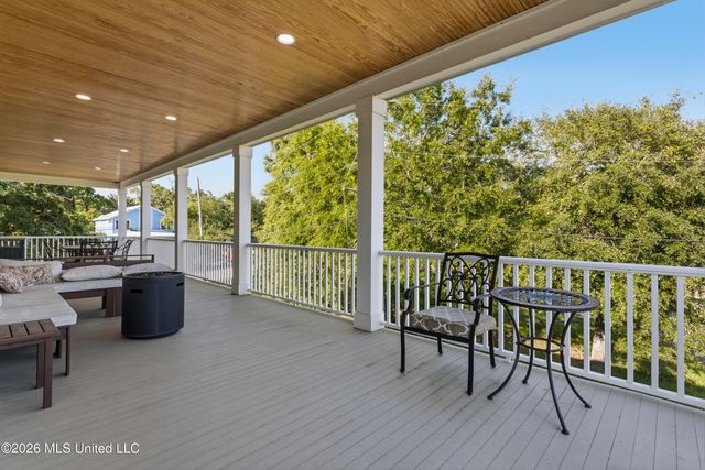 631 2nd Street, Gulfport, MS 39501