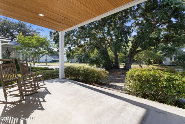 631 2nd Street, Gulfport, MS 39501