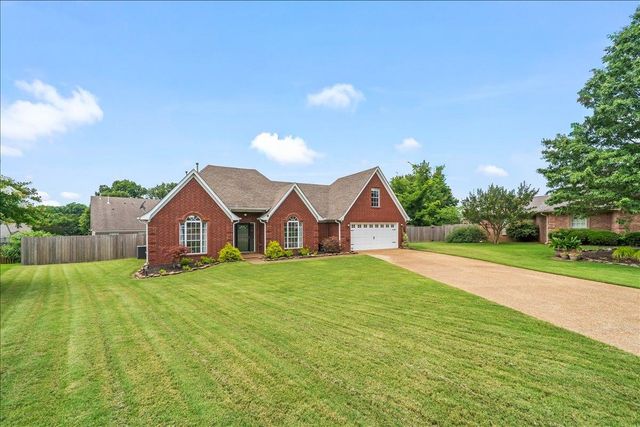 40 ROYAL VIEW CV, Oakland, TN 38060