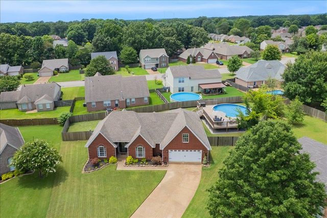 40 ROYAL VIEW CV, Oakland, TN 38060