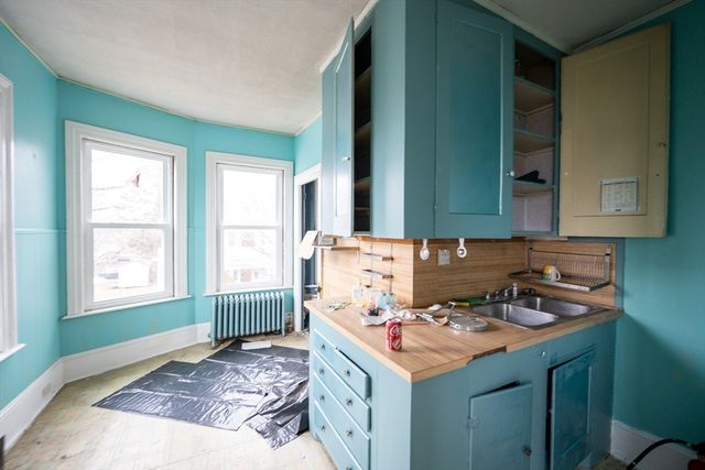 23 Spring Street, Pawtucket, RI 02860