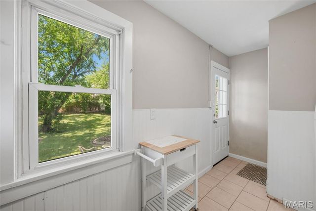 10411 Maddox Place, Overland, MO 63114