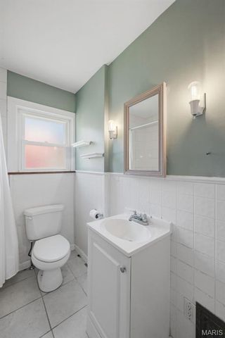 10411 Maddox Place, Overland, MO 63114