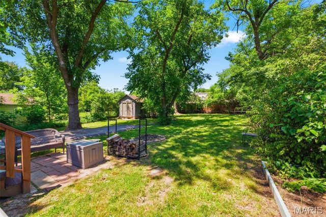 10411 Maddox Place, Overland, MO 63114