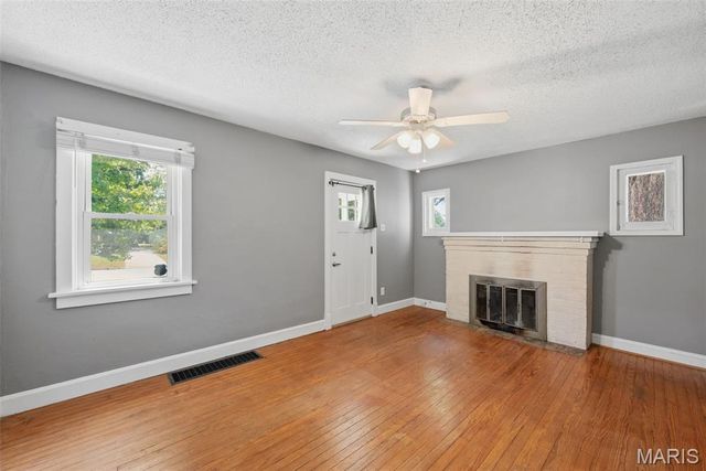 10411 Maddox Place, Overland, MO 63114