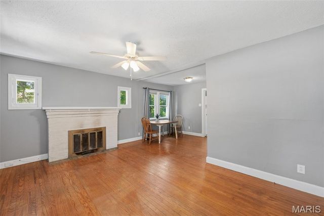 10411 Maddox Place, Overland, MO 63114