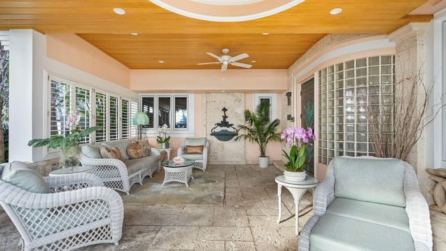 615 Idlewyld Drive, Fort Lauderdale, FL 33301