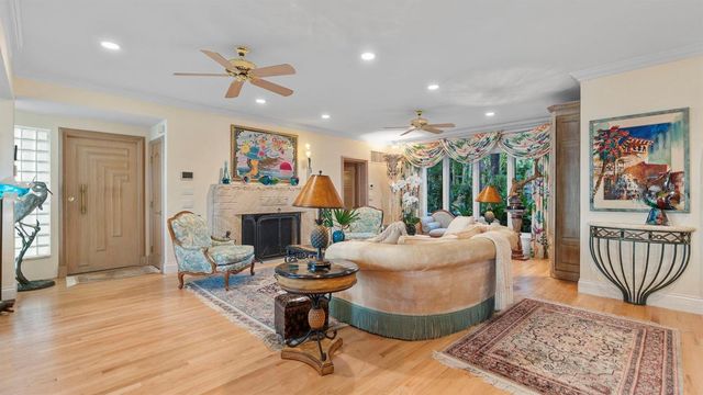 615 Idlewyld Drive, Fort Lauderdale, FL 33301