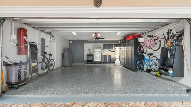 615 Idlewyld Drive, Fort Lauderdale, FL 33301