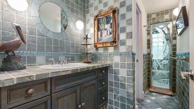 615 Idlewyld Drive, Fort Lauderdale, FL 33301