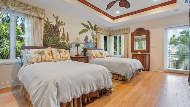 615 Idlewyld Drive, Fort Lauderdale, FL 33301