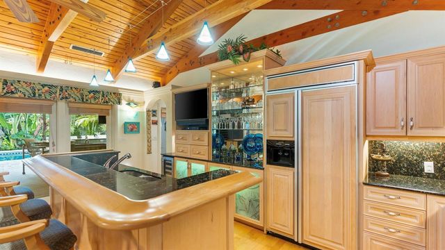 615 Idlewyld Drive, Fort Lauderdale, FL 33301