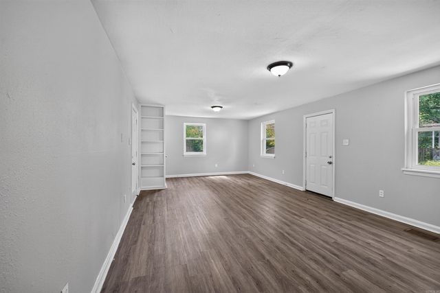 306 W 51St Street, North Little Rock, AR 72118